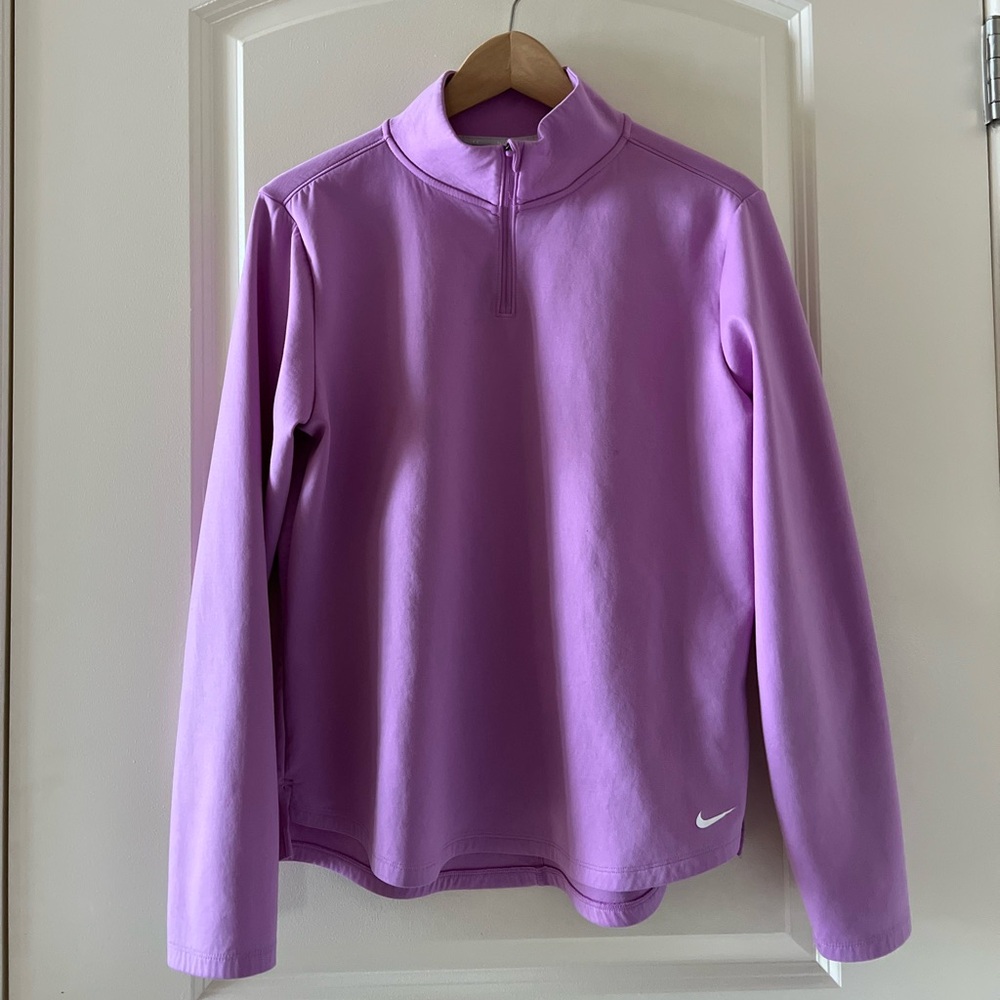 Nike Therma-FIT One
Women's Long-Sleeve 1/2-Zip Top